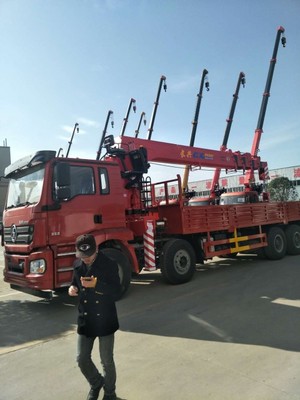 隨州陜汽德龍前四后八隨車(chē)吊 包上戶(hù)、可按揭的工程運(yùn)輸利器